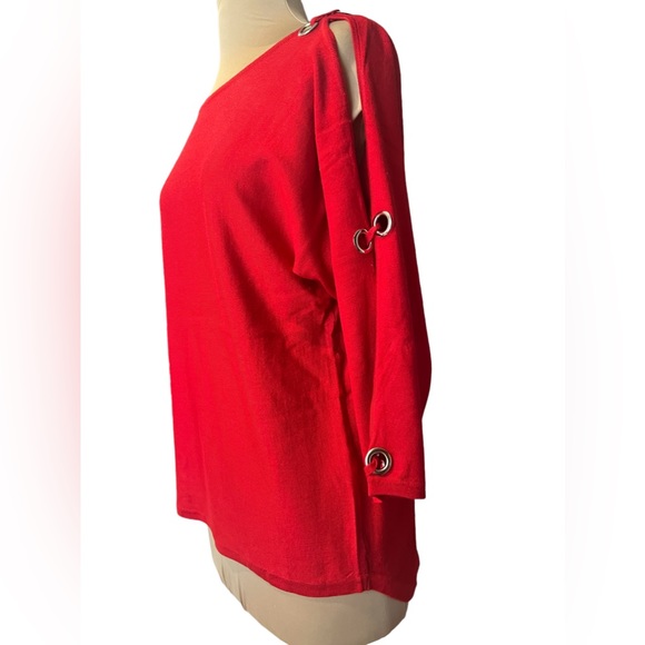 Cable & Gauge Red Knit long Cold Shoulder Sleeves Silver Embellishments - Picture 3 of 9